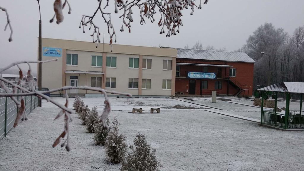 Viesu Maja Ezerkalns 호텔 Krāslava 외부 사진