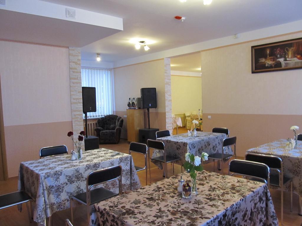 Viesu Maja Ezerkalns 호텔 Krāslava 외부 사진